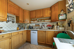 Photo 9- click for photo gallery